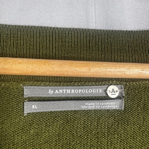 BY ANTHROPOLOGIE Olive Green V Neck 100% Merino Wool Long sleeve Sweater Size XL - Picture 3 of 7